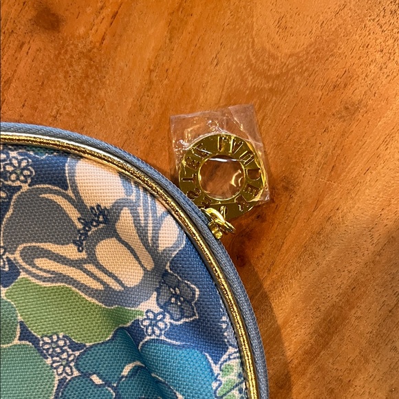 Estée Lauder Cosmetic Bags - Picture 6 of 8